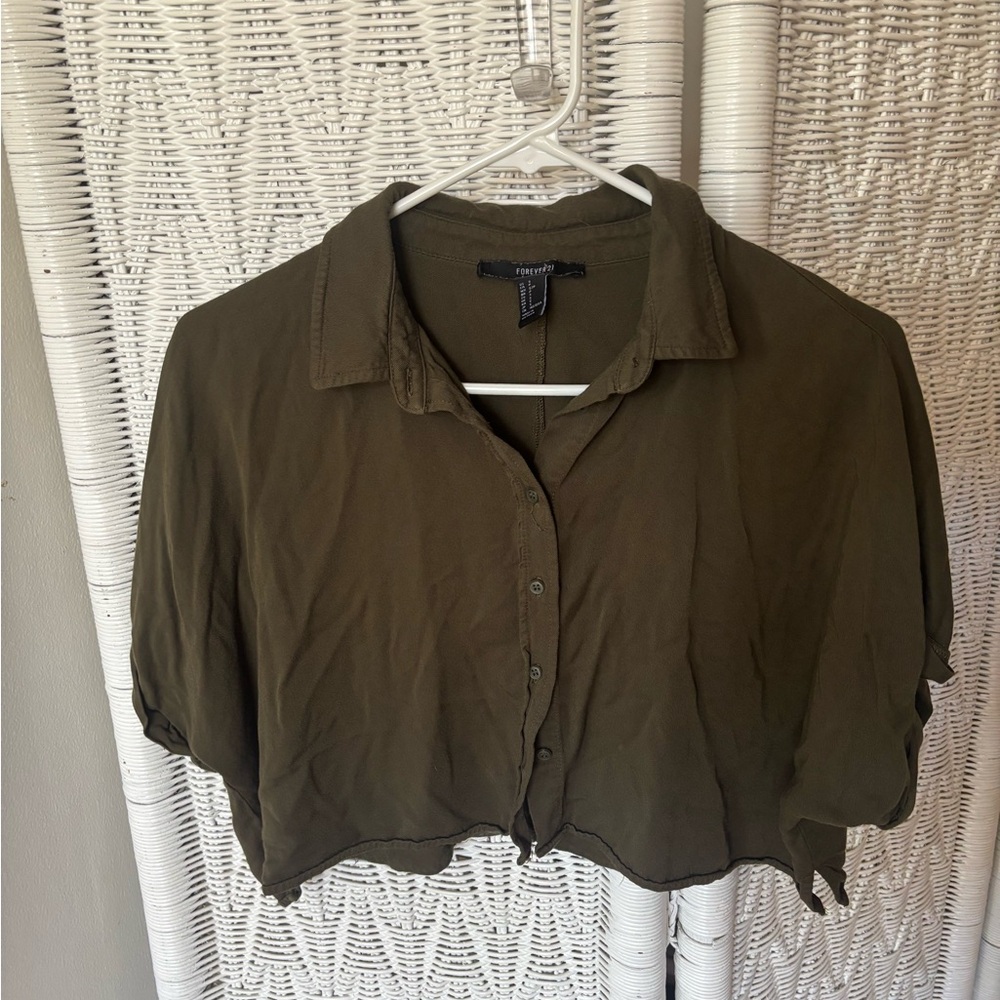 Women's Olive Green cropped Button-Up Top